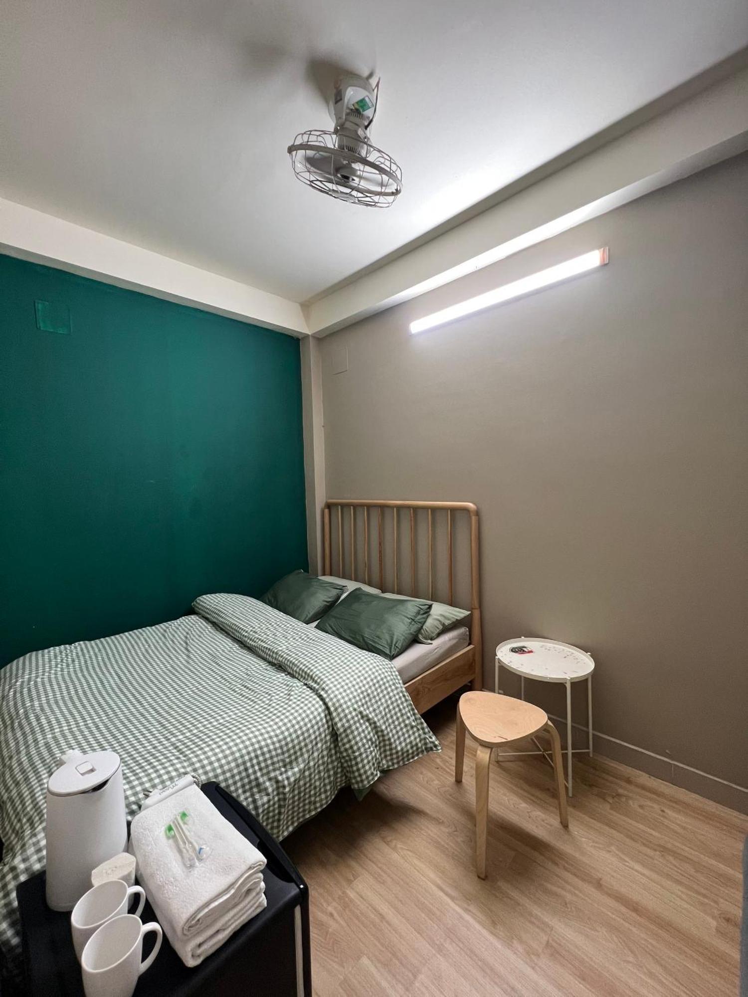 Meow & Cafe 2 Khách sạn